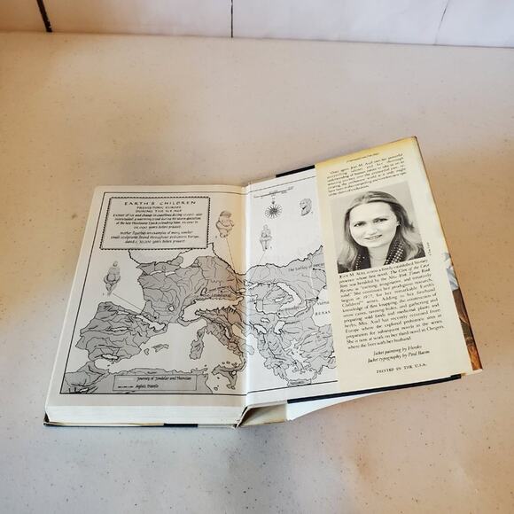 The Valley of Horses by Jean Auel Earth's Children Series Hardcover #2 - Picture 6 of 8